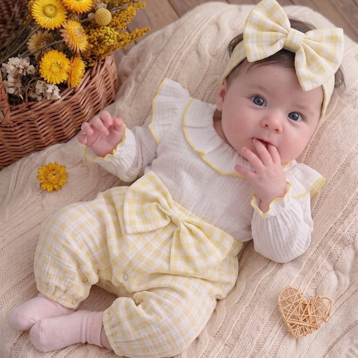 Combinaison d'automne pour bébé fille, rose à carreaux froissés — Monptitlou Image
