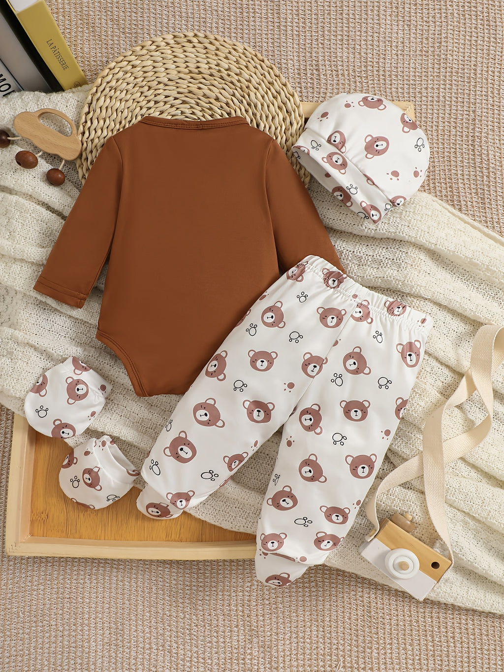 Ensemble cadeau pour bébé : Nouveau-né, ours boutonné, manches longues — Monptitlou