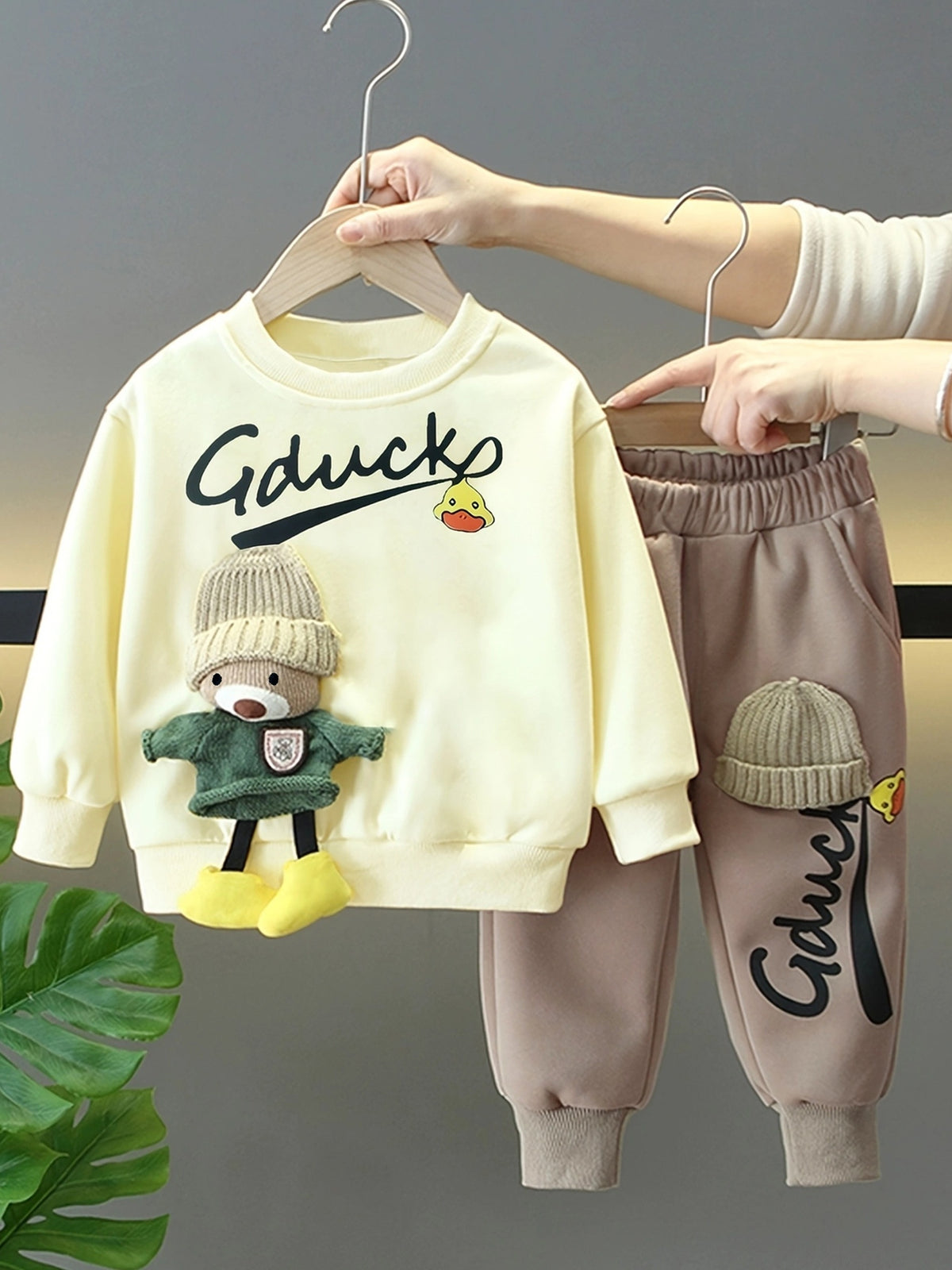 Ensemble sweat à col ras du cou et pantalon long pour garçon — Monptitlou Image