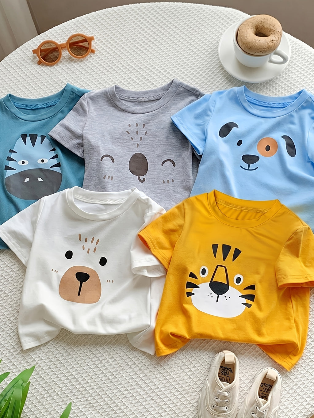 T-shirts manches courtes col rond motif cartoon confortables — Monptitlou