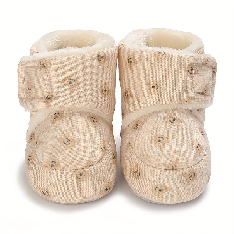 Chaussures et chaussettes d'hiver chaudes pour enfants — Monptitlou