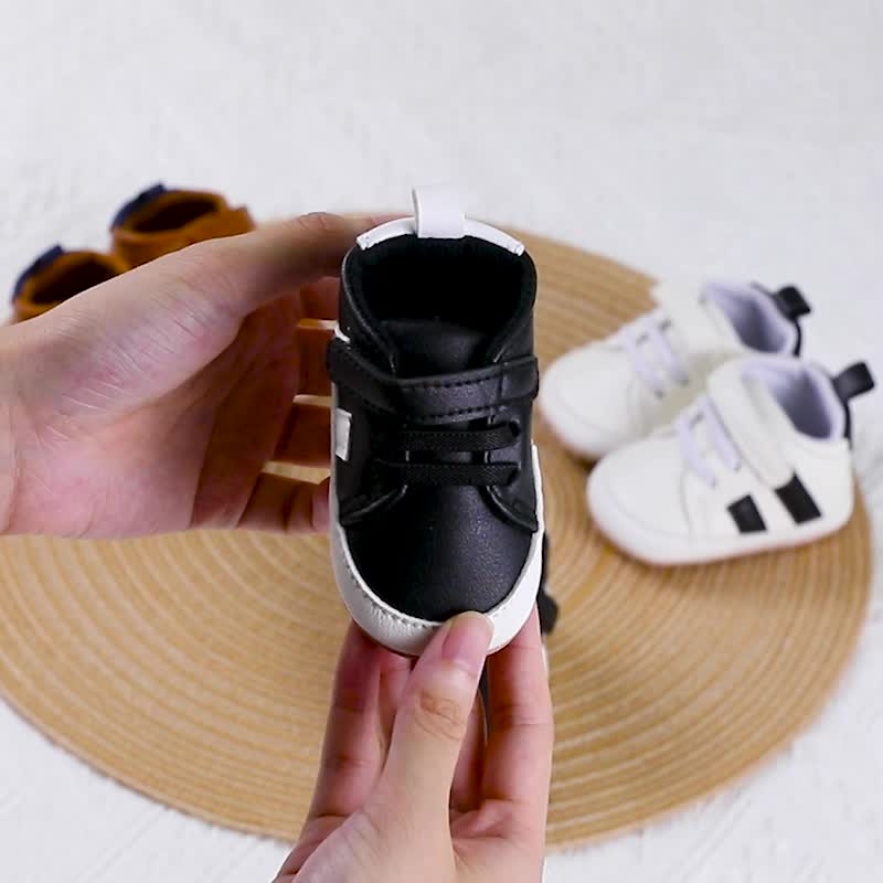 Chaussures bébé garçon nouveau-né 0-3 mois — Monptitlou