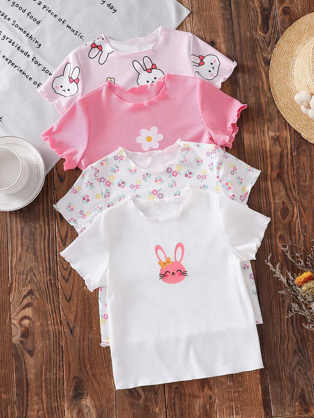 T-shirts manches courtes pour enfants, imprimé lapin et floral — Monptitlou