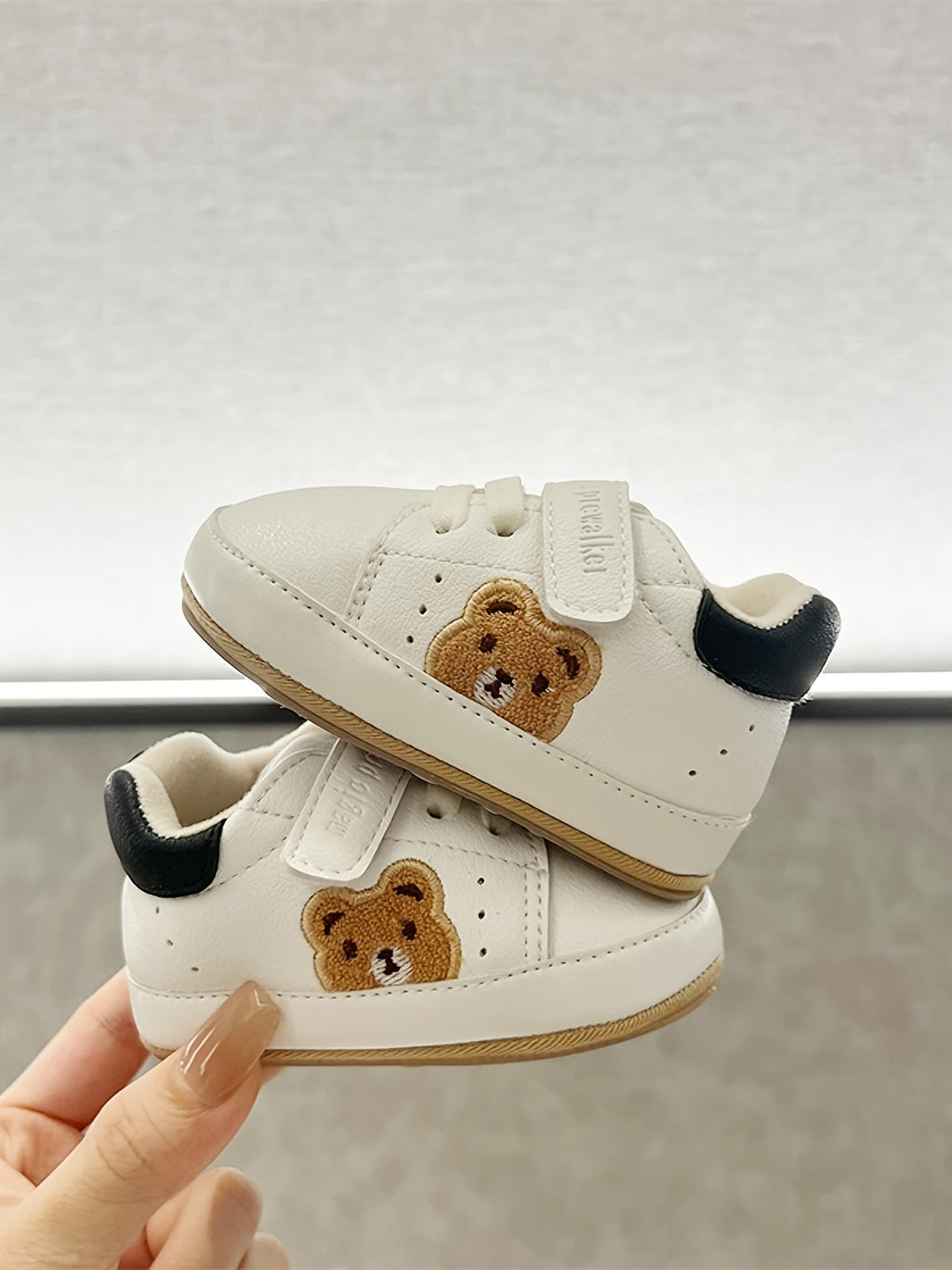 Paire de chaussures de sport bébé motif ours cartoon pour garçons et — Monptitlou