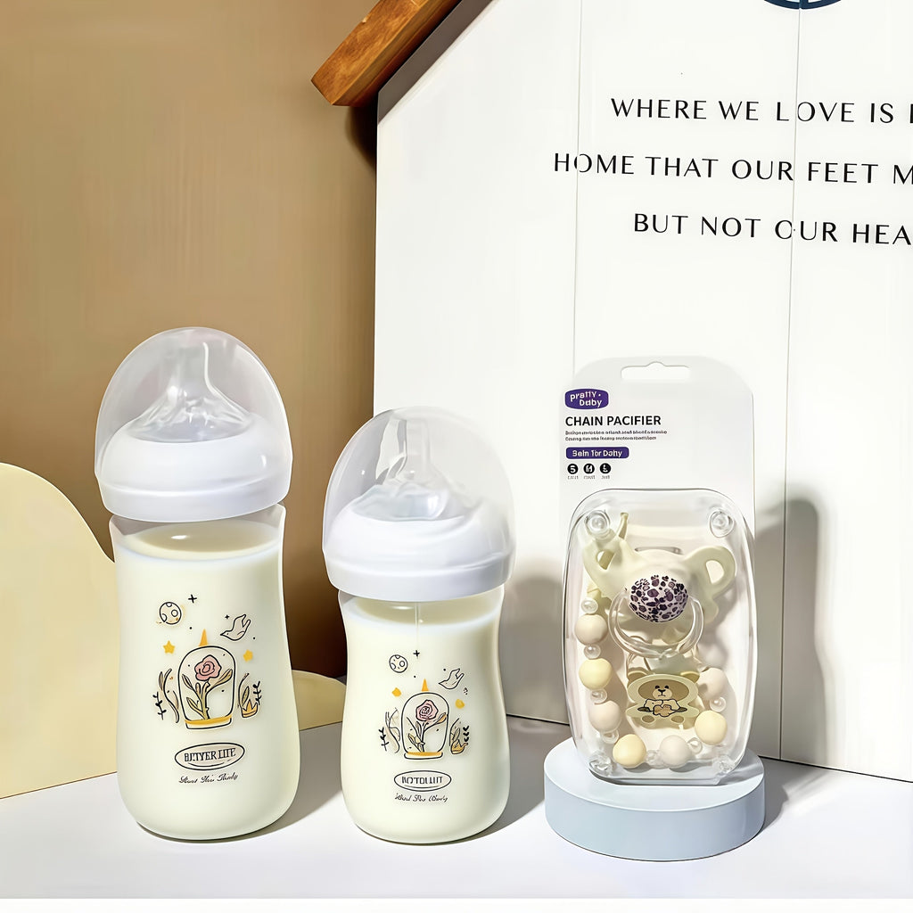 Biberon col large motif floral, matière alimentaire — Monptitlou