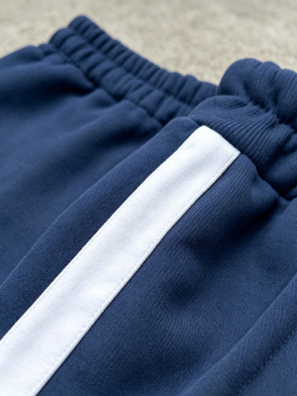 Ensemble de survêtement pour enfant de style sportif