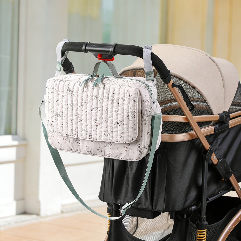 Sac à langer à imprimé floral vert avec un motif floral vert doux et à — Monptitlou