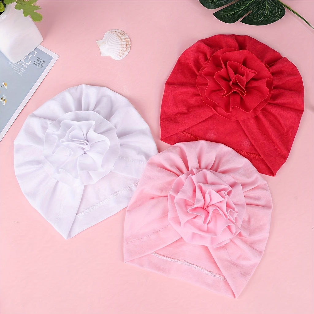 Bonnets mignons à fleurs pour enfants — Monptitlou
