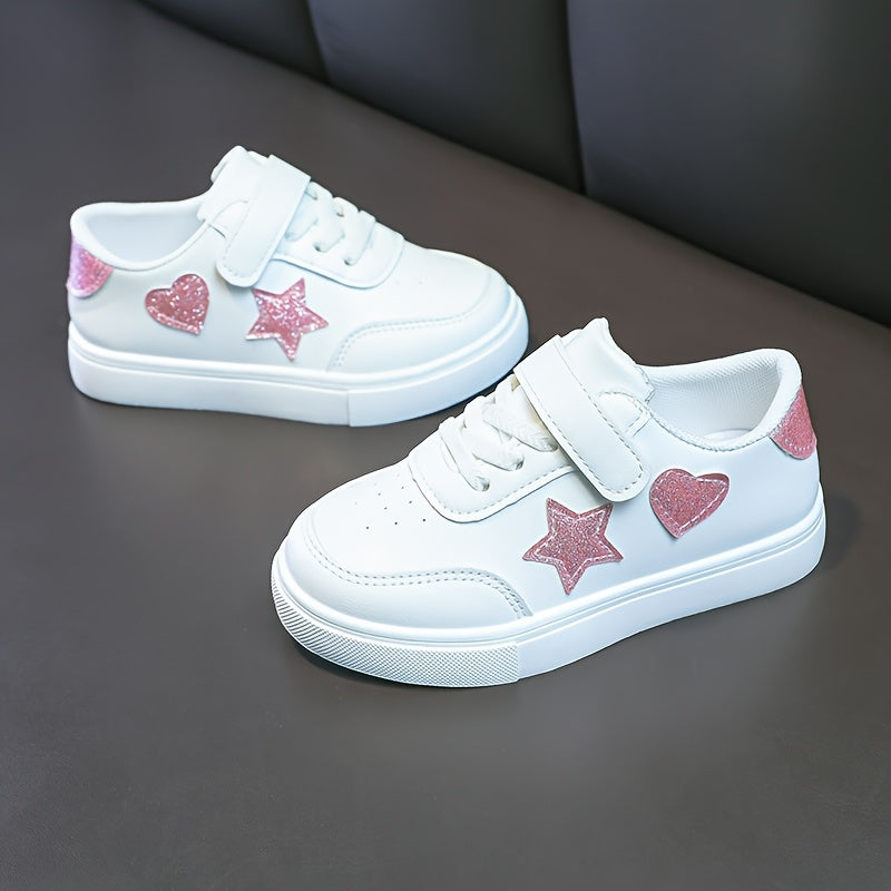 Paire de chaussures de skate à la mode pour petites filles — Monptitlou