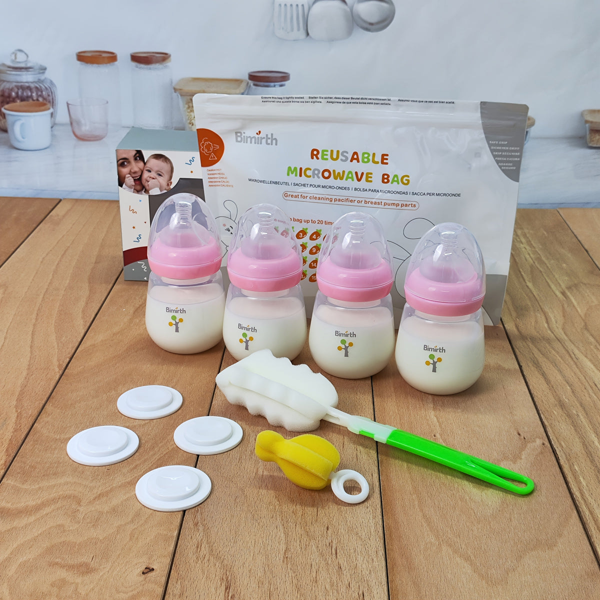 Bouteilles roses avec fonctions multiples pour l'alimentation — Monptitlou Image