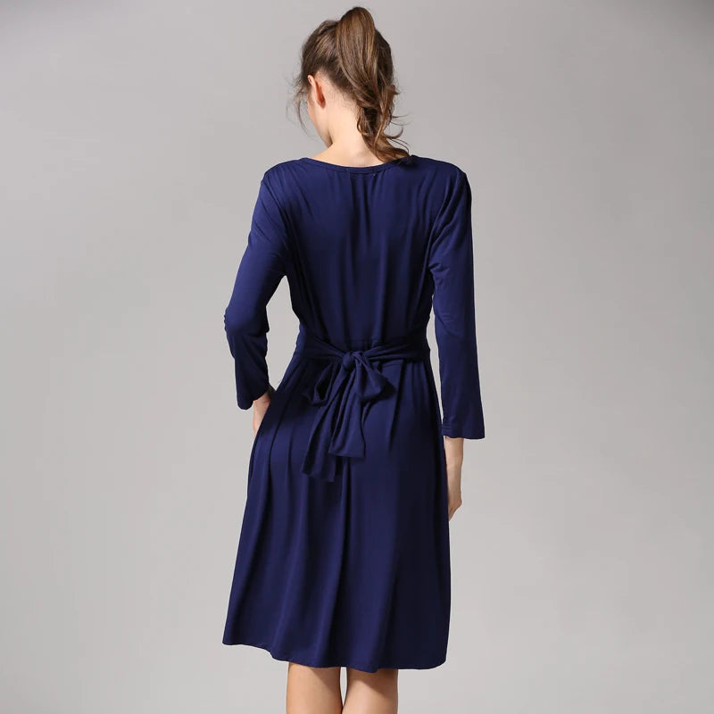 Robe de maternité et d'allaitement à col rond et manches 3/4 — Monptitlou