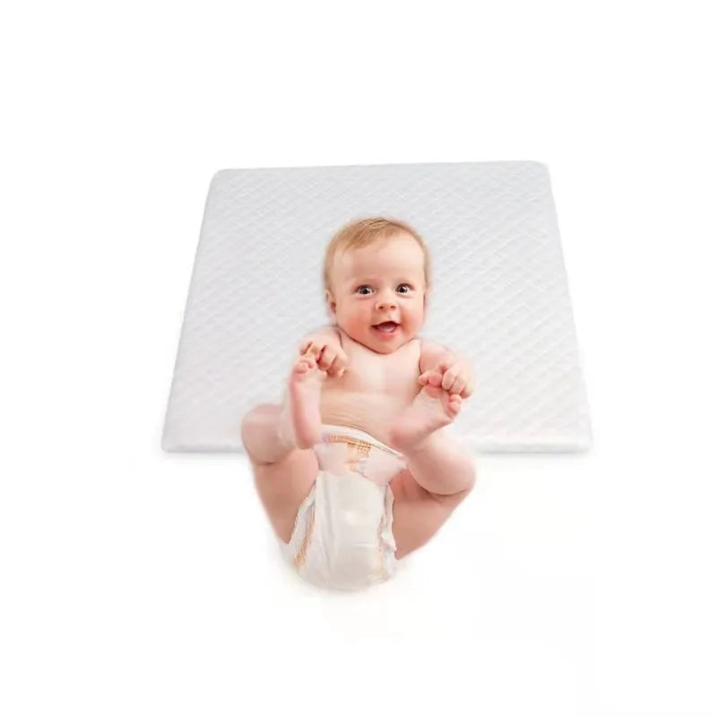 Cale-bébé incliné, housse respirante — Monptitlou