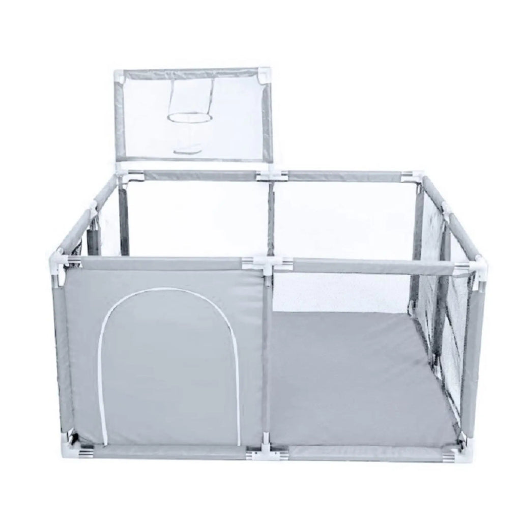Parc de jeu pour bébé avec tapis matelassé — Monptitlou