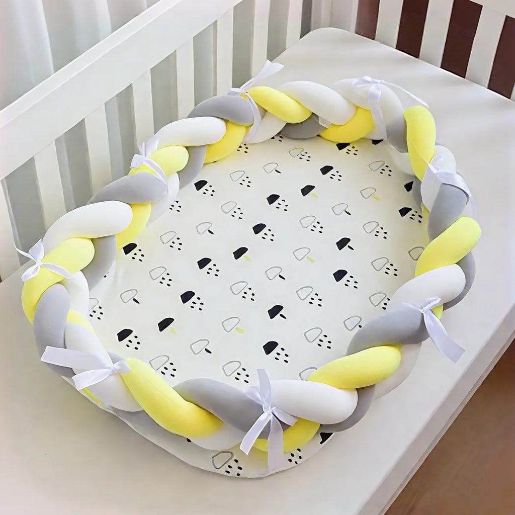 Réducteur de lit pour bébé avec tour tressé — Monptitlou