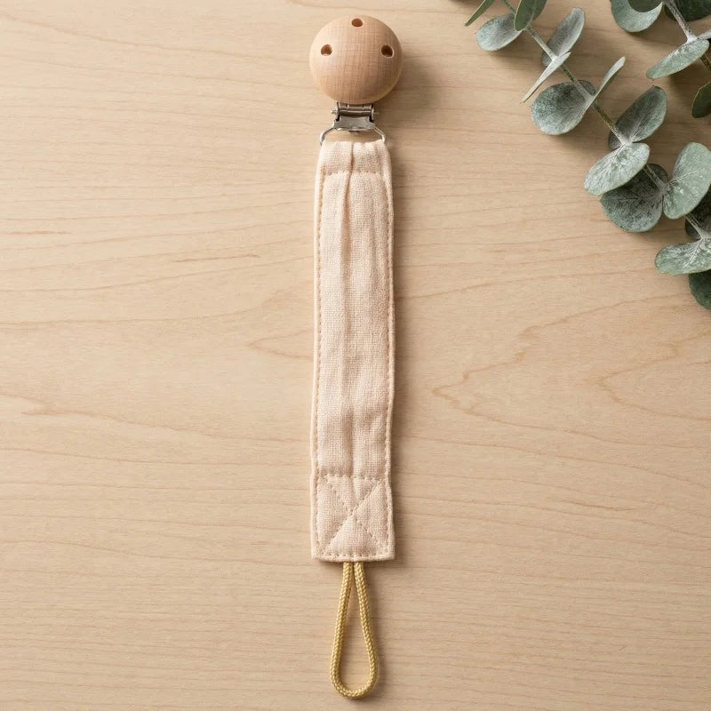 Attache-tétine personnalisée pour bébé avec nom gravé — Monptitlou