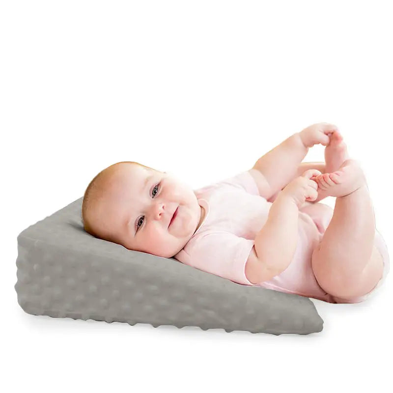 Cale-bébé incliné gris, mousse à mémoire de forme — Monptitlou