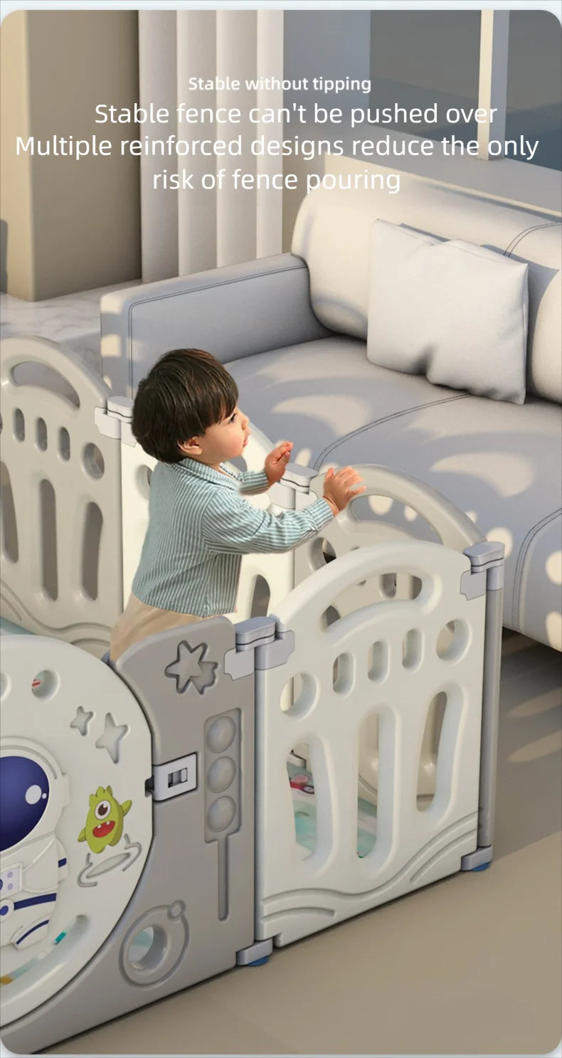 Parc modulaire pour bébé à panneaux, avec toboggan — Monptitlou