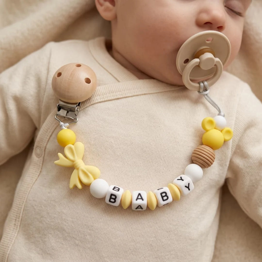 Support de sucette en silicone pour bébé, personnalisable avec nom — Monptitlou