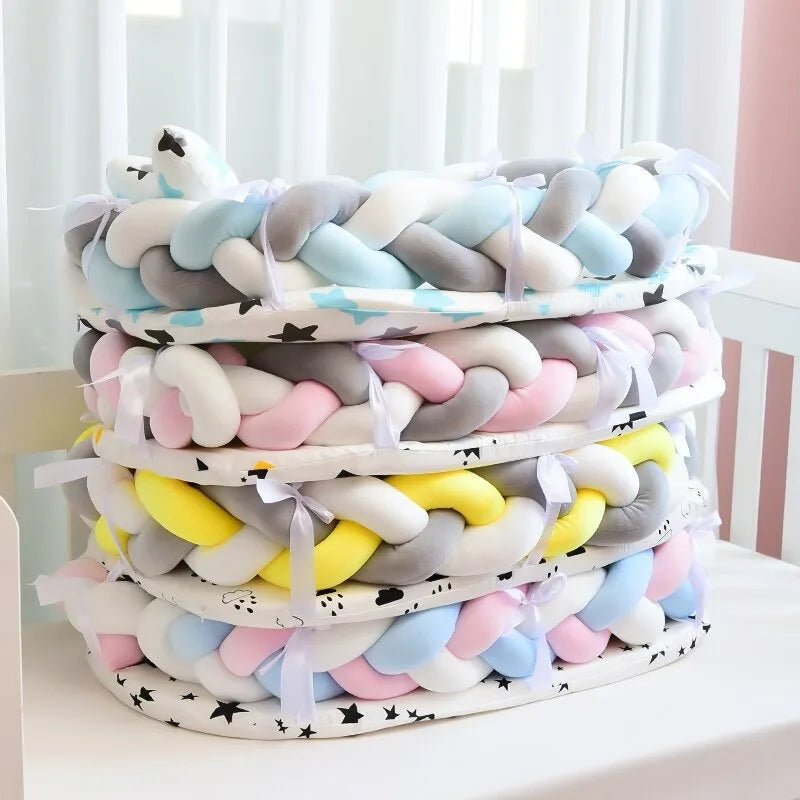 Réducteur de lit pour bébé avec tour tressé — Monptitlou