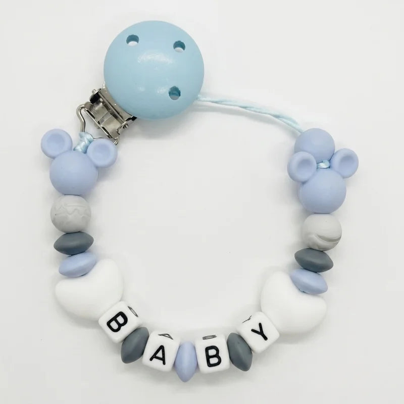 Attache-tétine personnalisée avec nom de bébé — Monptitlou