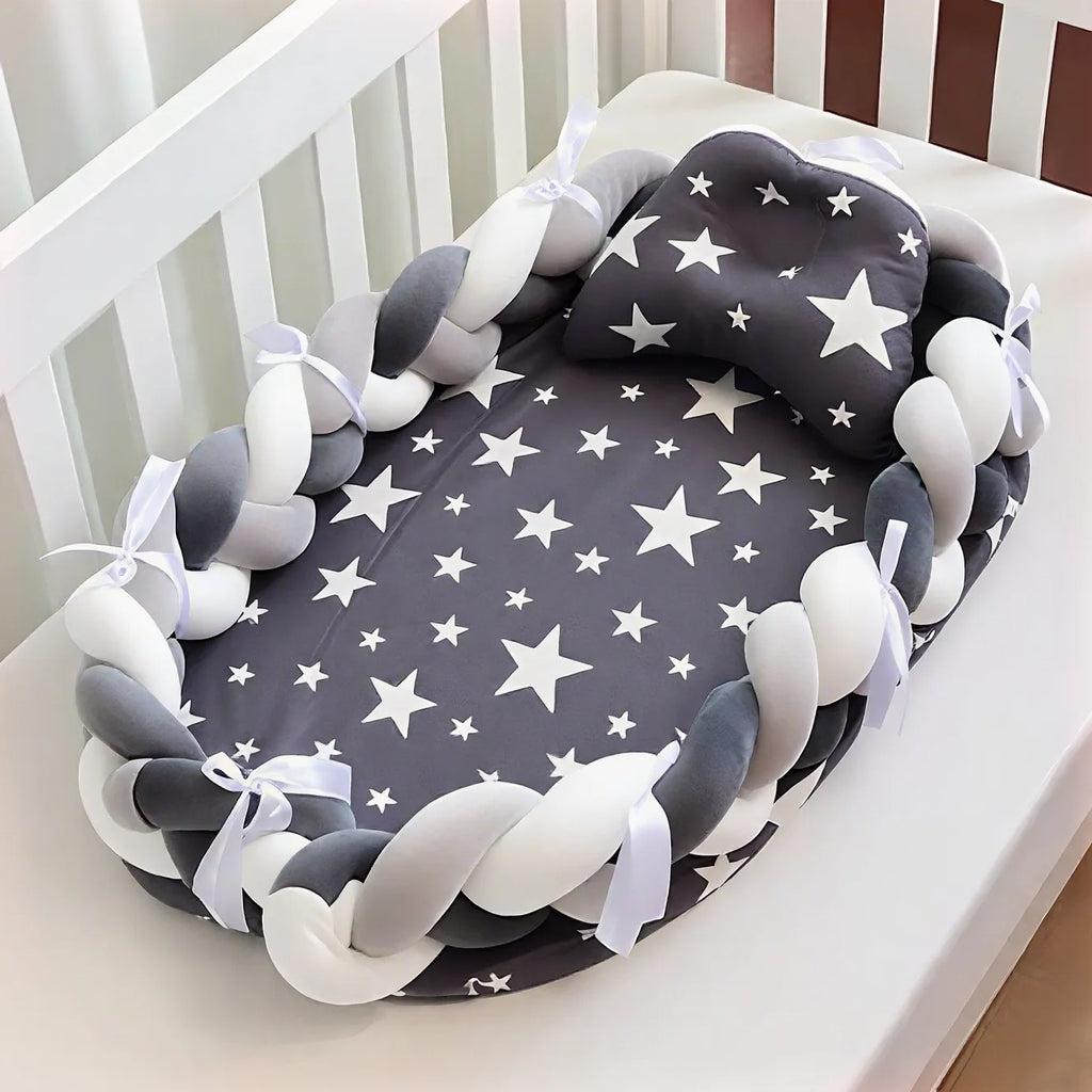 Réducteur de lit pour bébé avec tour tressé — Monptitlou