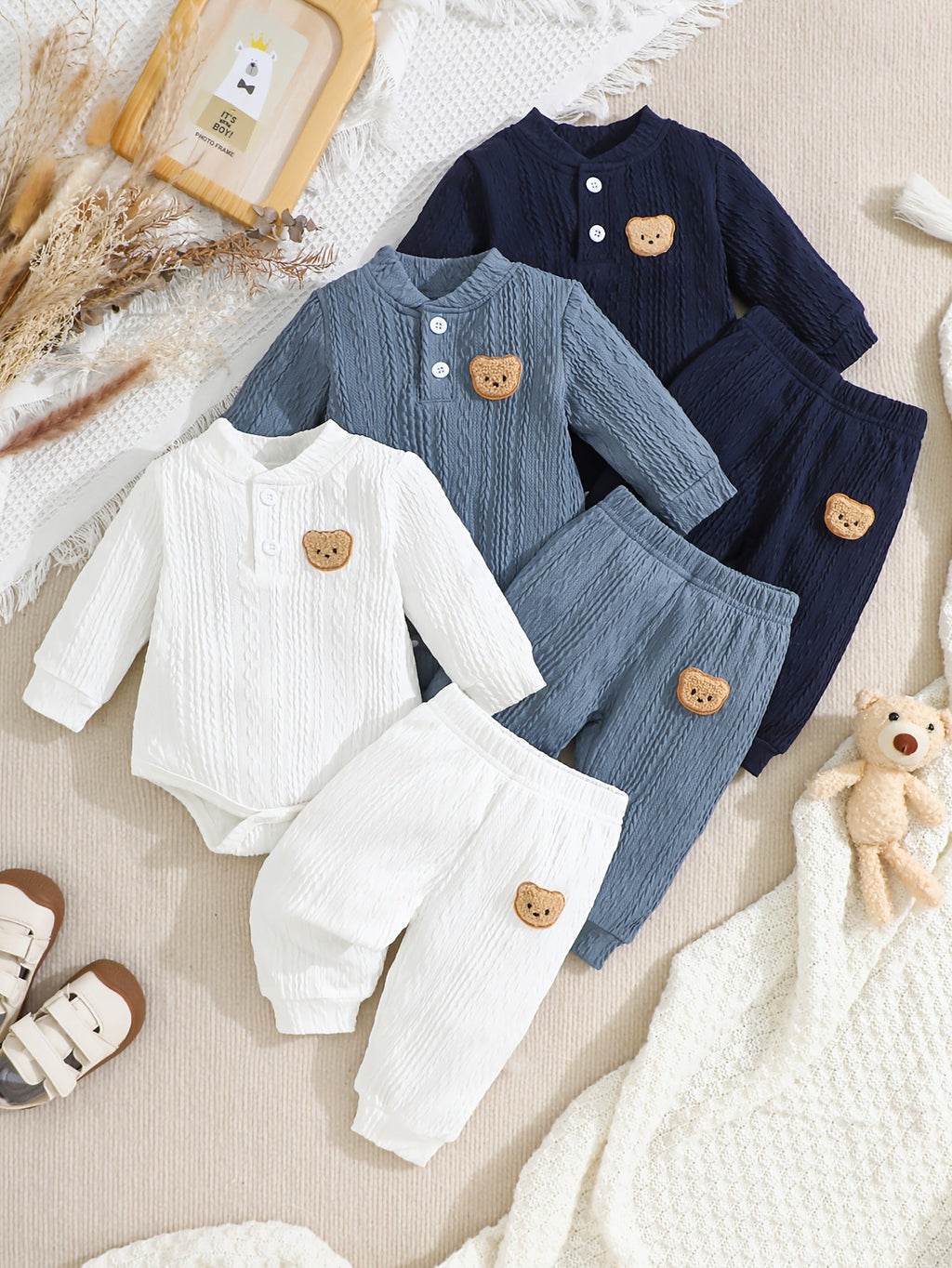 Ensemble 6 pièces pour nouveau-né motif ours brodé, texture jacquard — Monptitlou