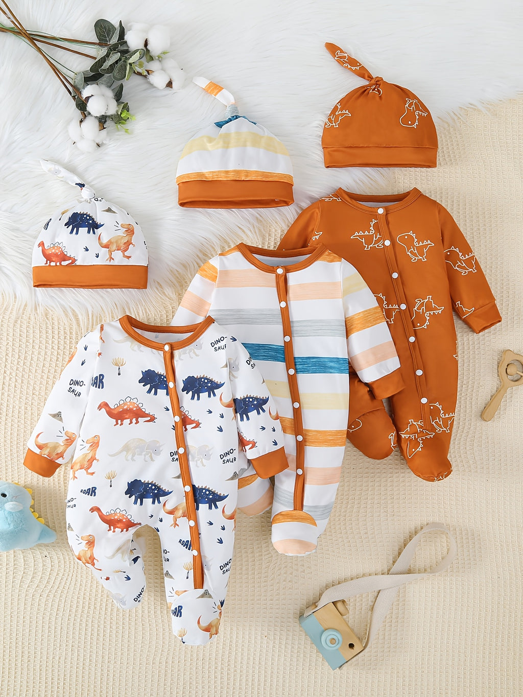 Ensemble bodysuit et bonnet pour garçon à rayures avec motif dinosaure — Monptitlou