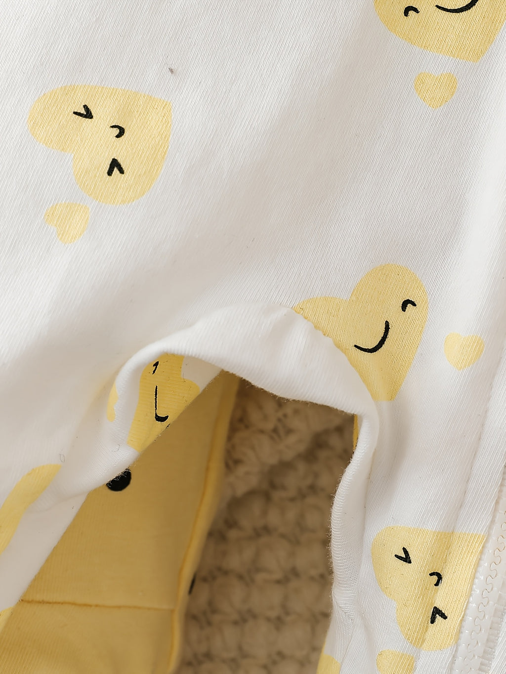Bodies zippés à manches longues et pieds pour bébés filles — Monptitlou