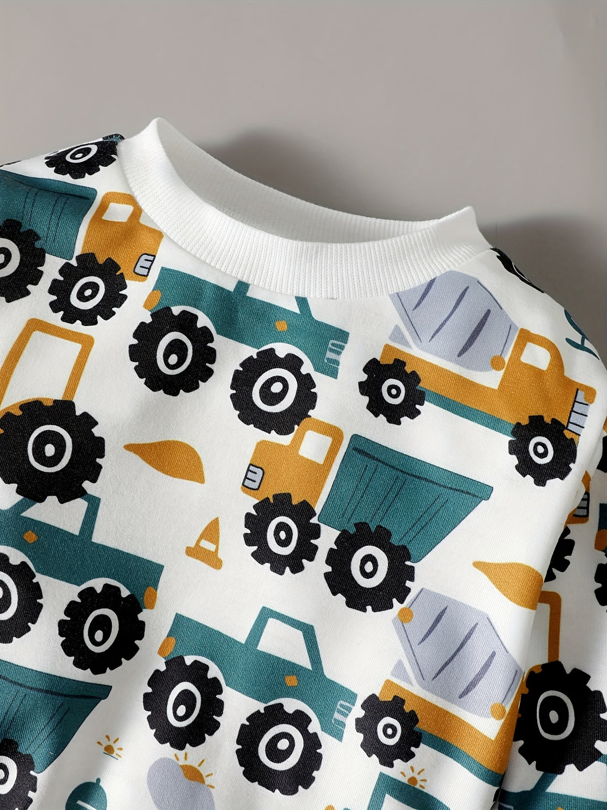 Pull à manches longues pour garçon, motif patchwork et imprimé cartoon — Monptitlou Image
