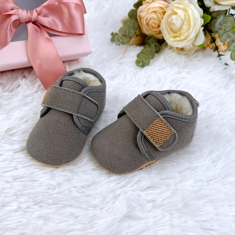 Chaussures chaudes d'hiver pour bébé doublées en polaire, chaussures confortables antidérapantes pour nourrissons avec s