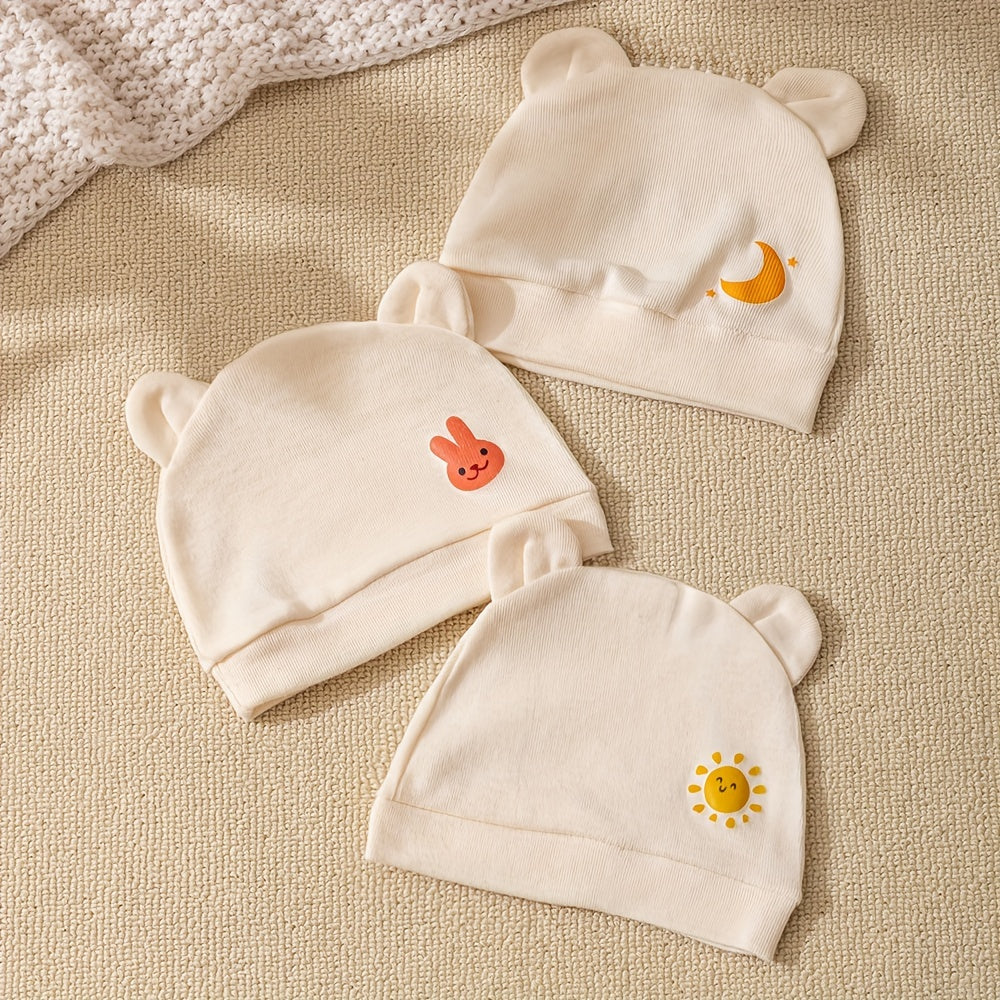 Bonnets pour bébé, avec des oreilles de ours mignons — Monptitlou