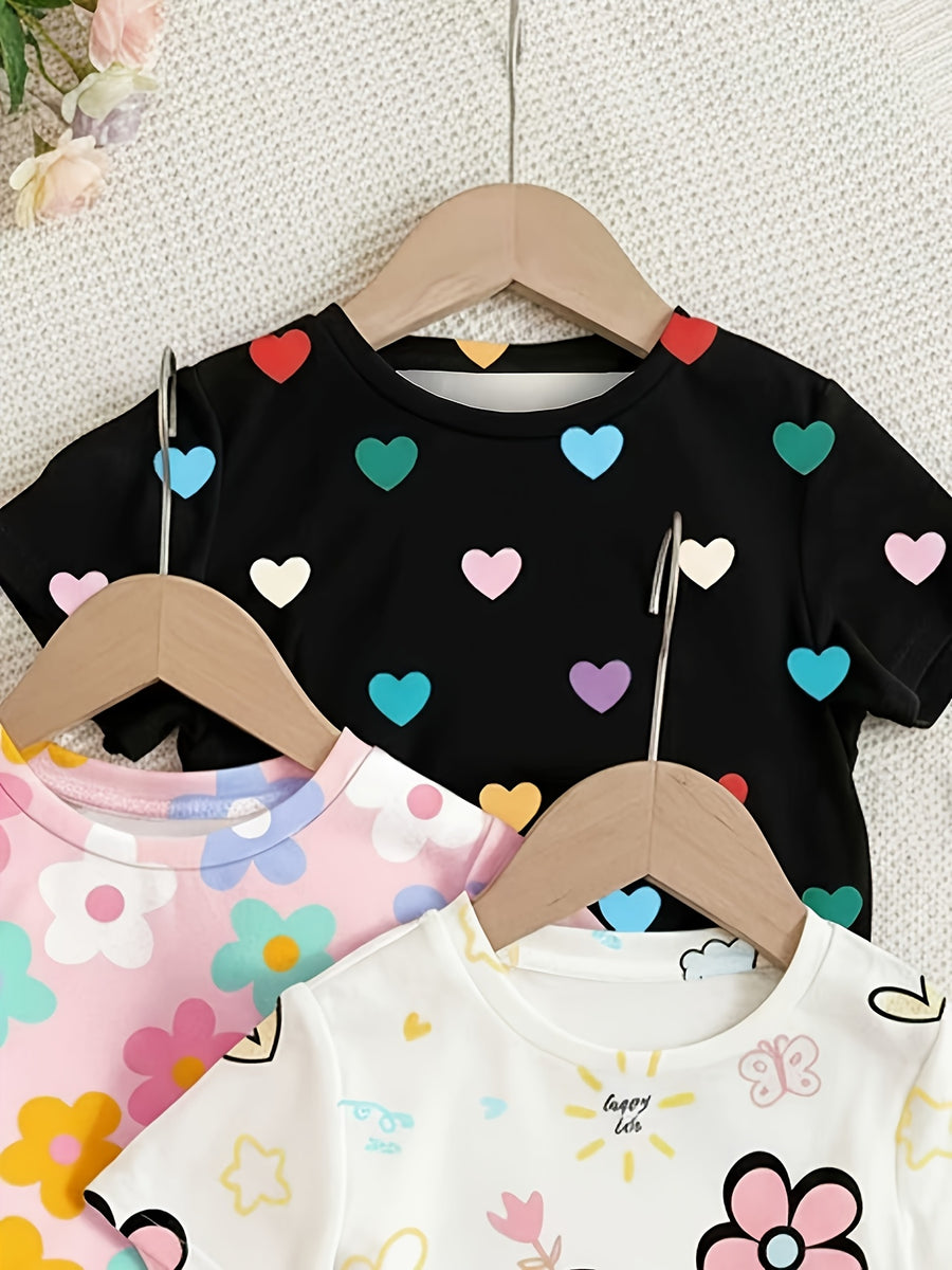 T-shirts manches courtes col rond motif floral et cœur estival — Monptitlou