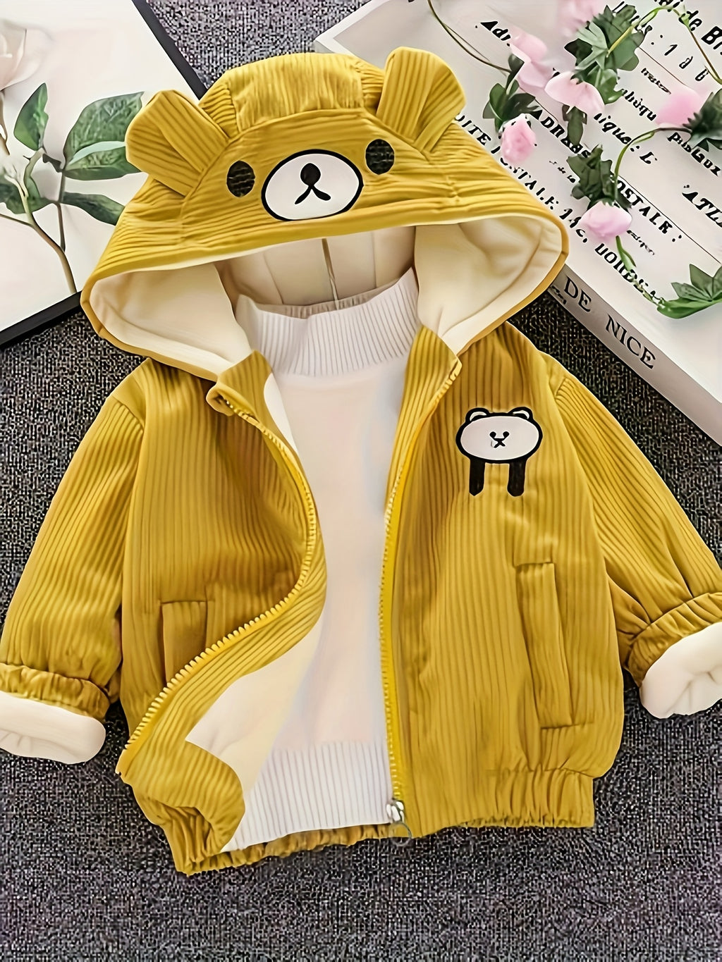 Veste à capuche pour enfants avec ours cartoon — Monptitlou
