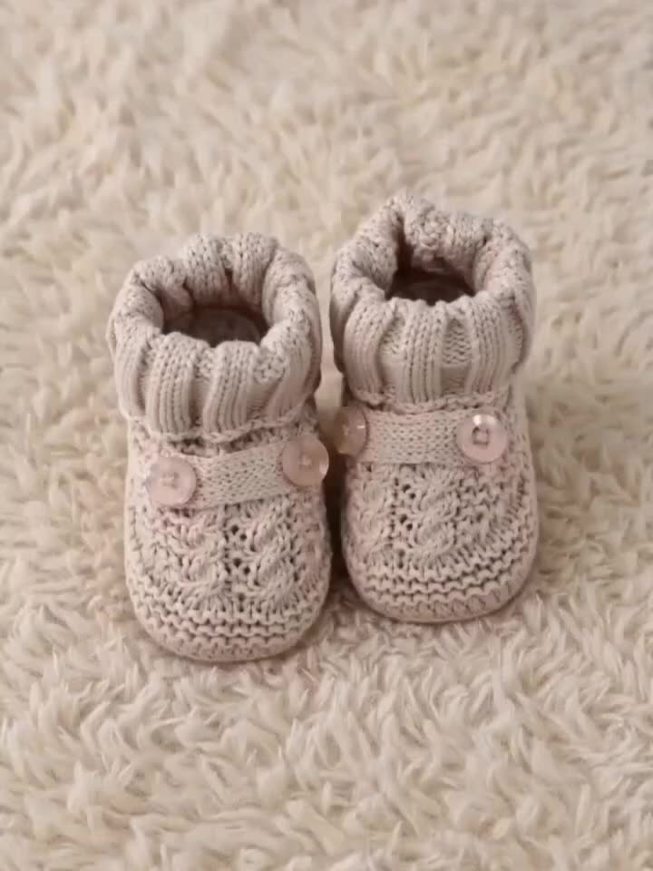 1 paire de chaussons tricotés mignons dessins animés — Monptitlou