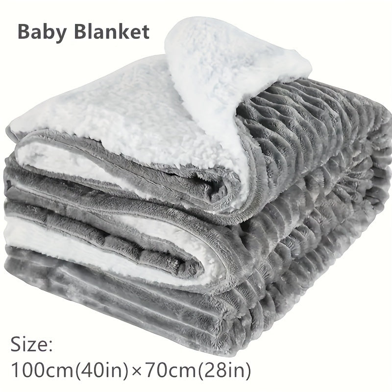 Couverture Bébé Polaire Gris Doux – Parfaite pour les Voyages — Monptitlou