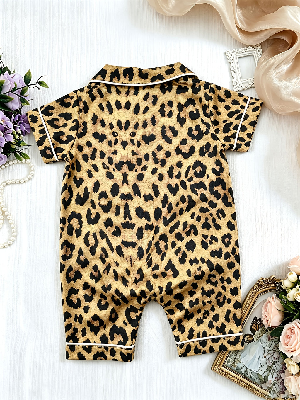 [Tenue bébé légère respirante] Combinaison courte manches à col revers — Monptitlou