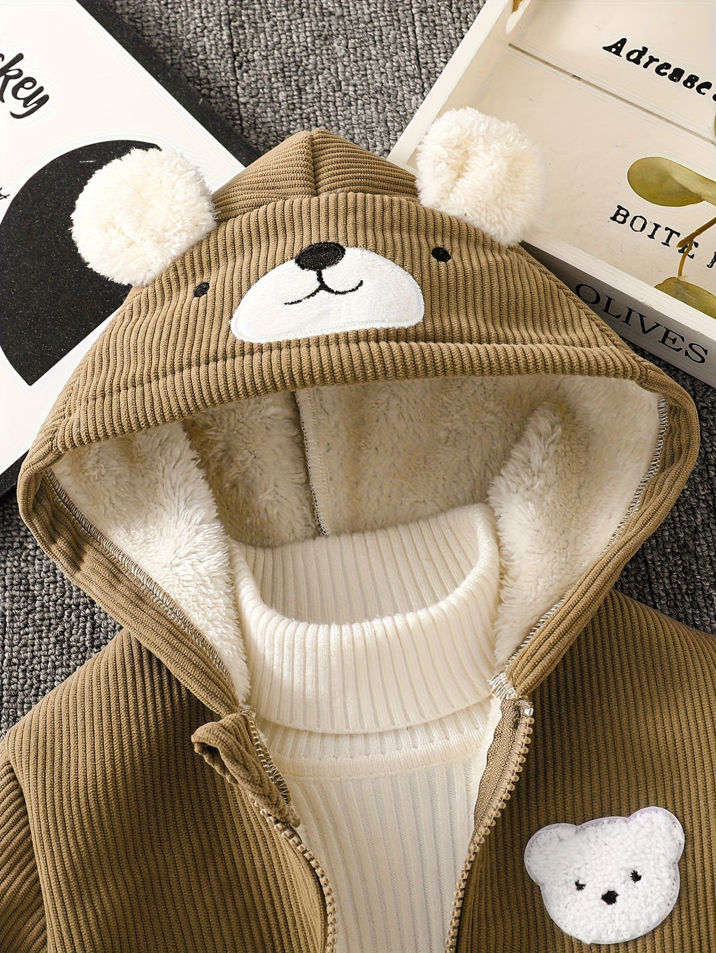 Manteau en velours côtelé à manches longues pour bébé garçon — Monptitlou