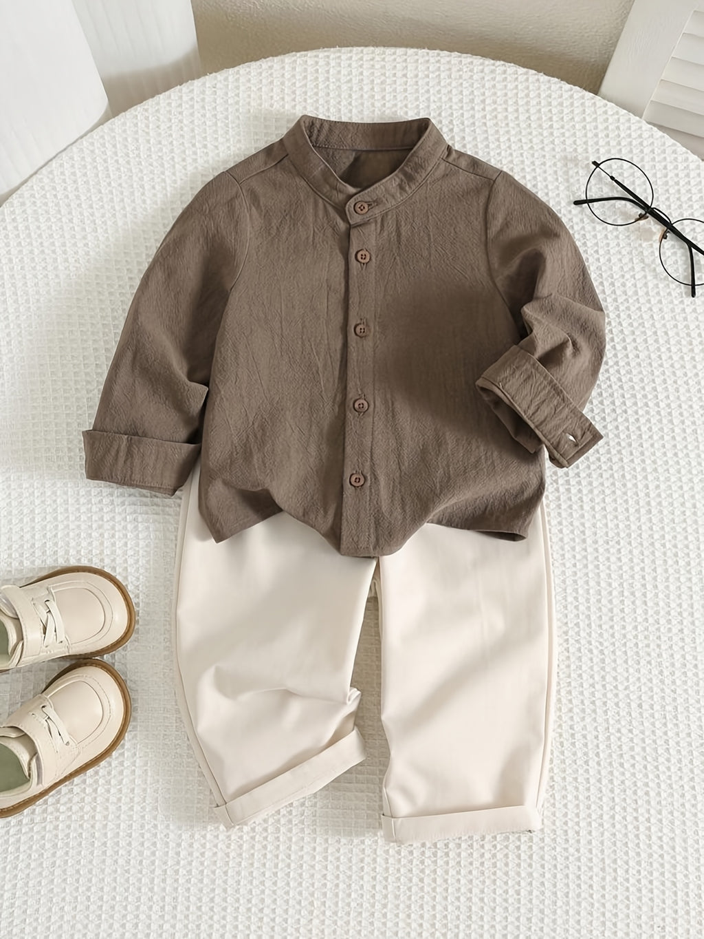 Ensemble chemise manches longues couleur unie et pantalon style — Monptitlou