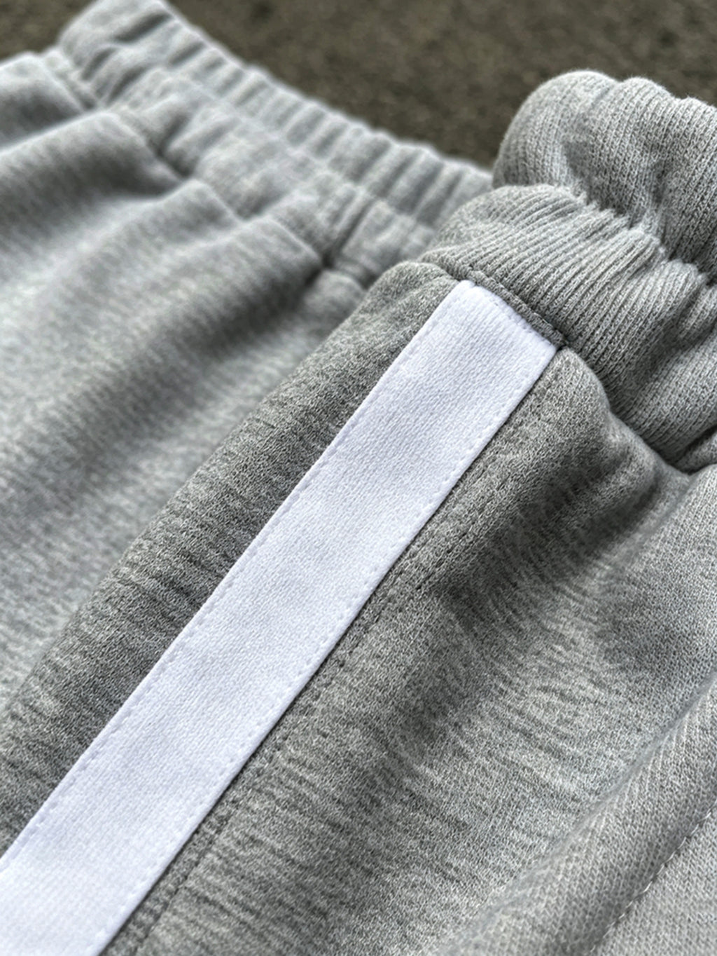 Ensemble de survêtement pour enfant de style sportif