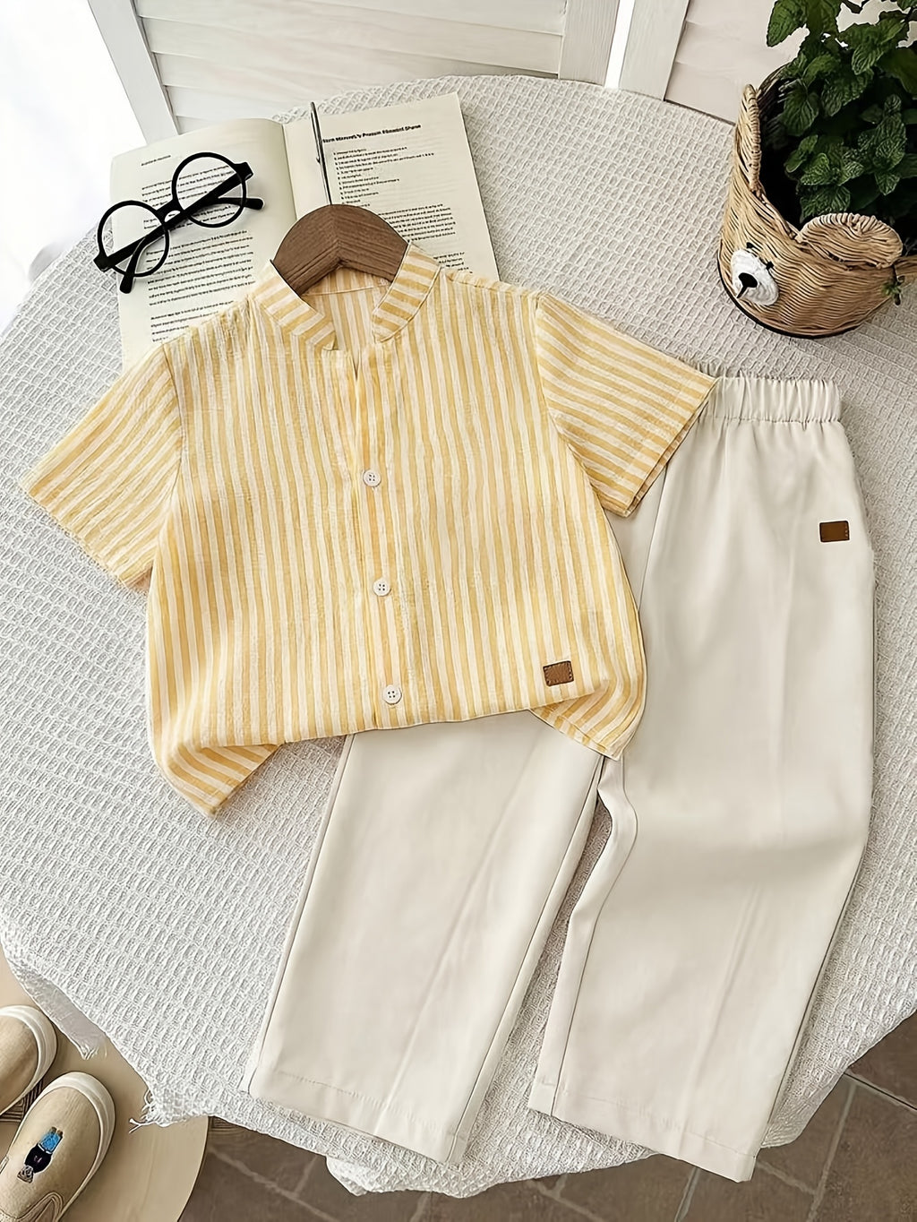 Ensemble 2 pièces 'S : Chemise décontractée à rayures et pantalon uni — Monptitlou