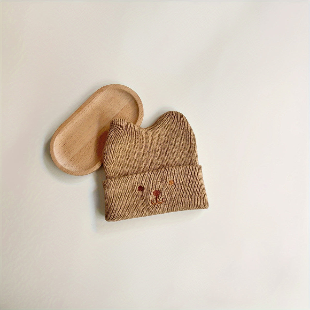 Bonnet en Coton Tricoté pour Tout-Petits avec Design Oreilles d'Ours — Monptitlou Image