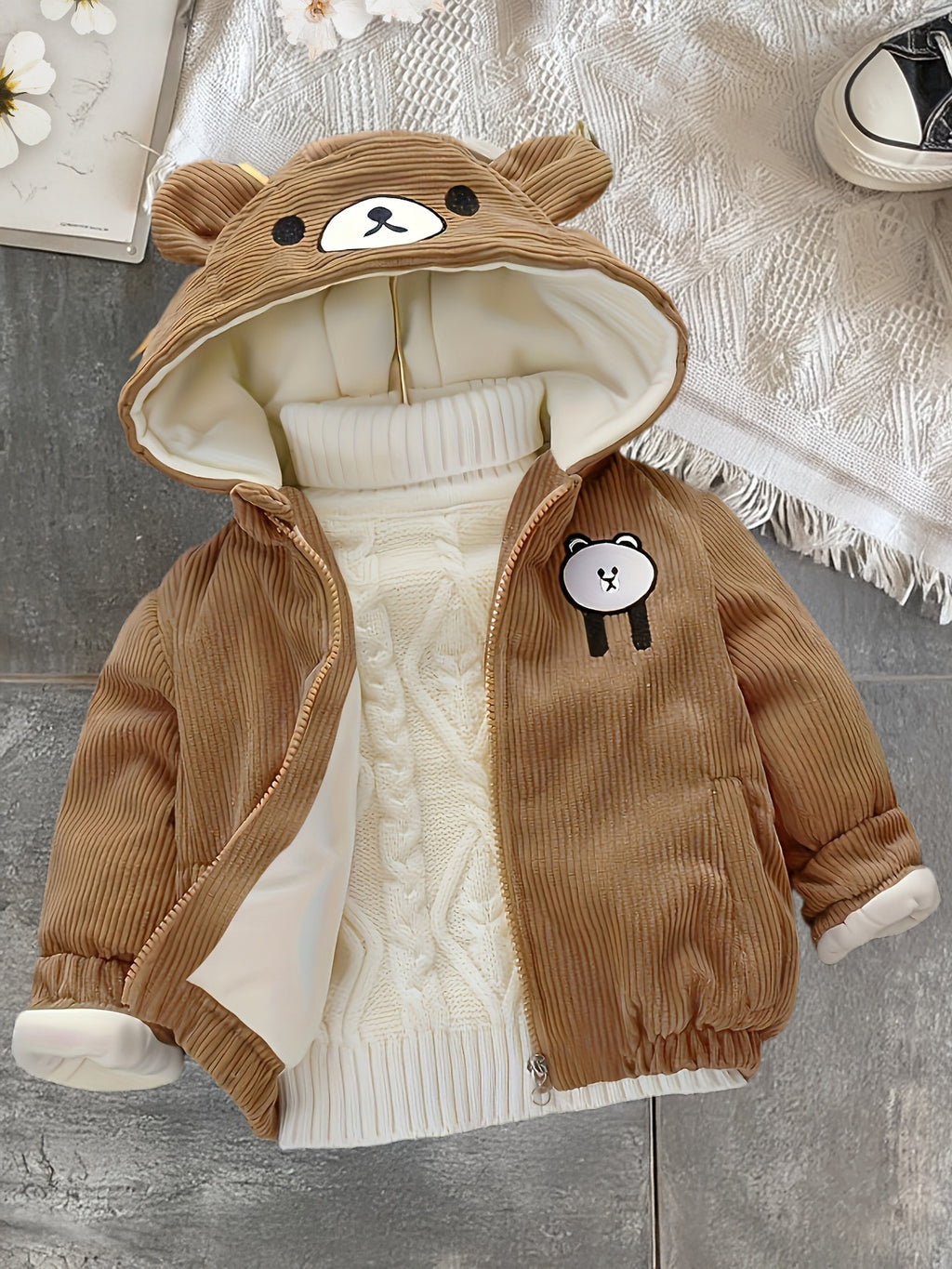 Veste à capuche pour enfants avec ours cartoon