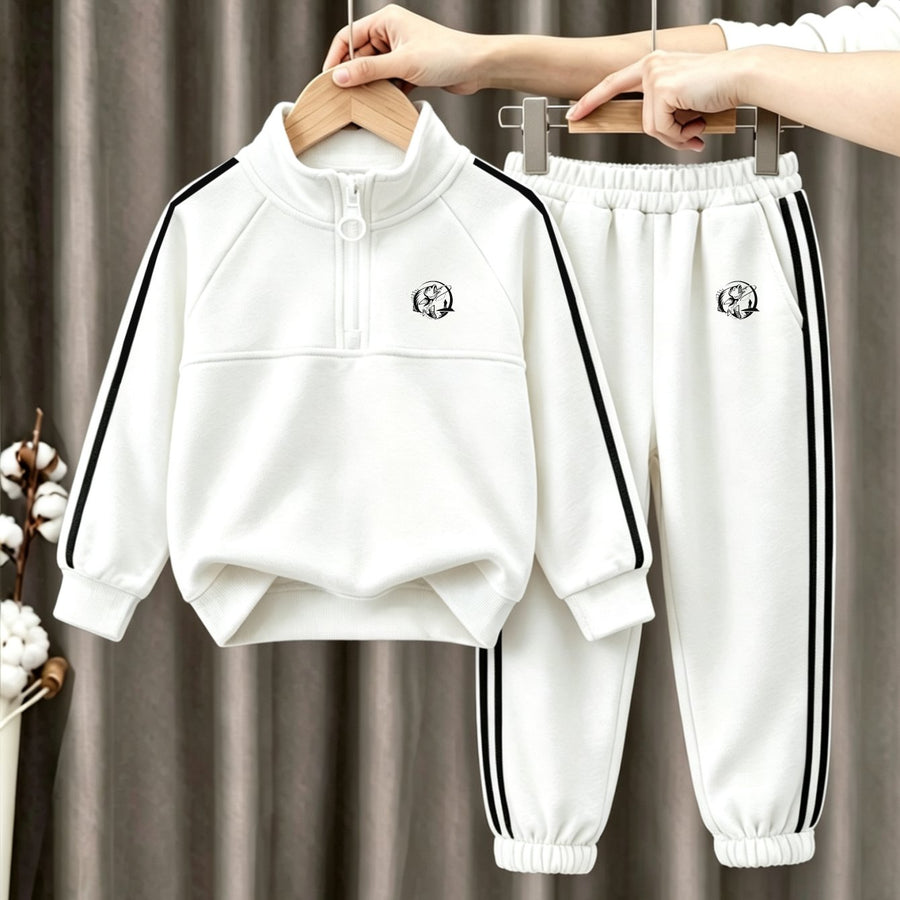 Ensemble de survêtement pour enfant de style sportif — Monptitlou