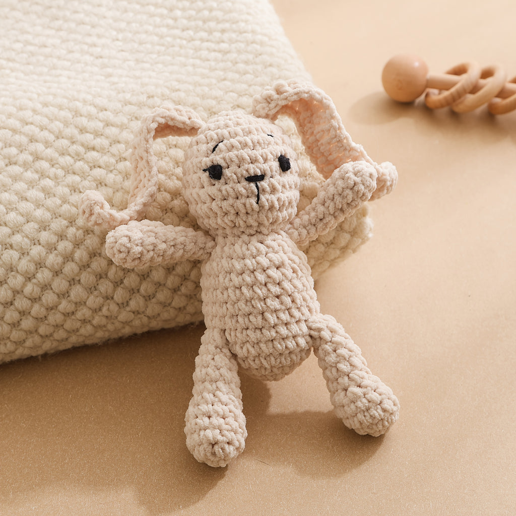 Jouet de réconfort pour enfant crocheté à la main — Monptitlou