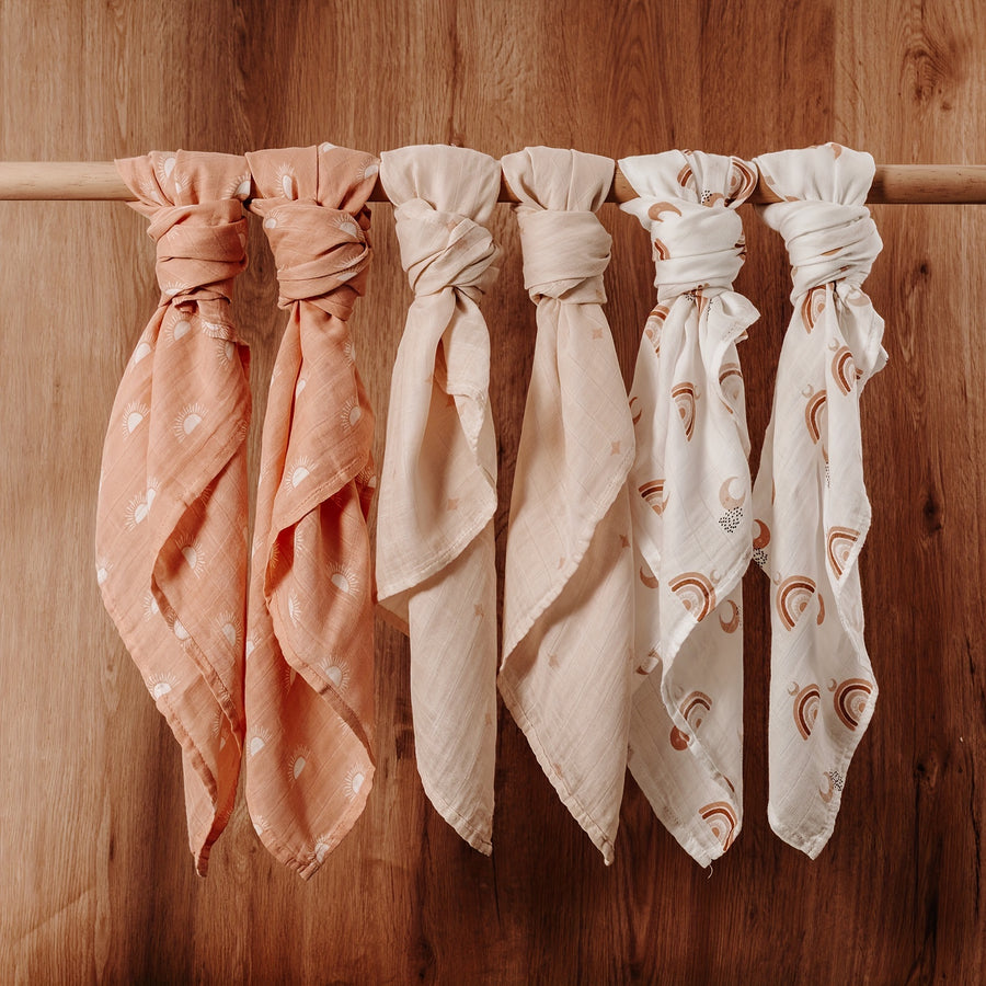 Bavoirs, mouchoirs pour bébé, serviettes pour le visage de bébé — Monptitlou
