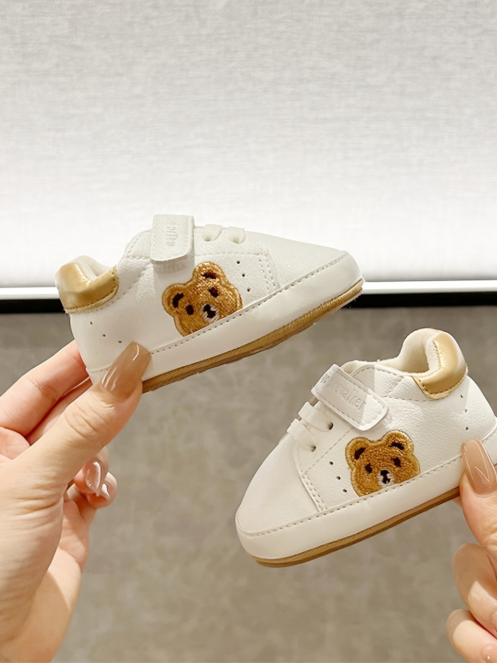 Paire de chaussures de sport bébé motif ours cartoon pour garçons et — Monptitlou
