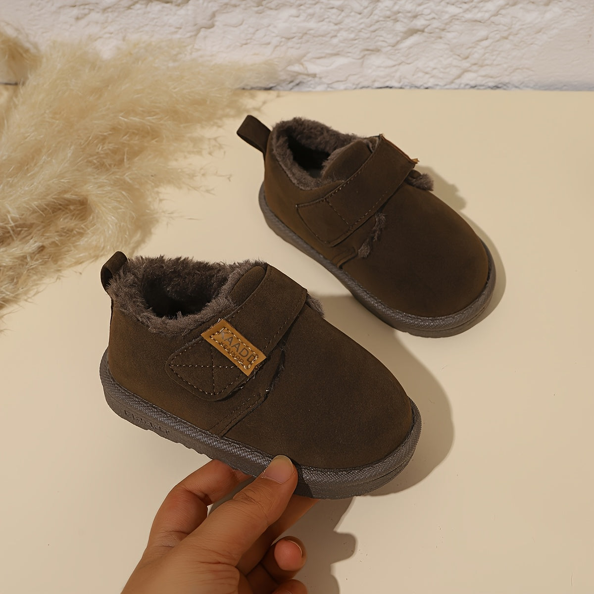 Chaussures Antidérapantes en Molleton pour Tout-Petits — Monptitlou Image