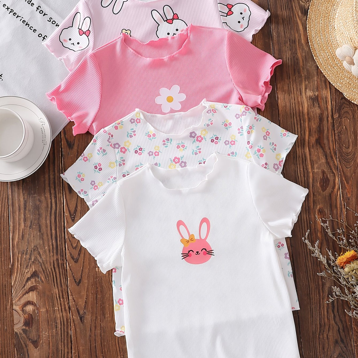 T-shirts manches courtes pour enfants, imprimé lapin et floral — Monptitlou Image