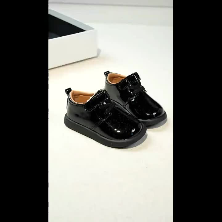 Chaussures unies pour bébé, petites et moyennes tailles