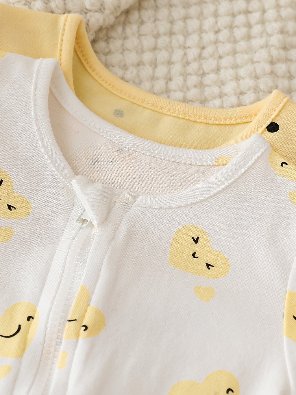 Bodies zippés à manches longues et pieds pour bébés filles — Monptitlou